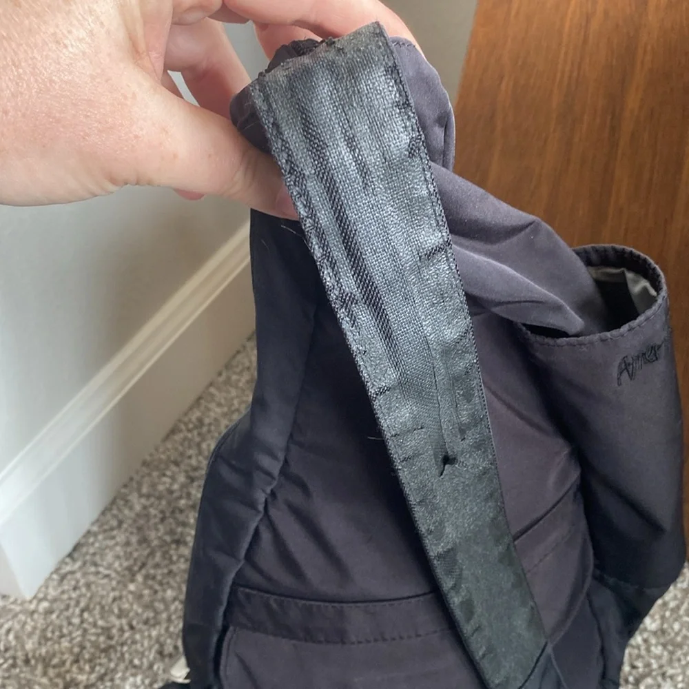 Ameribag Pack Healthy Back Bag Small Black Sling Shoulder Travel Day Bag
